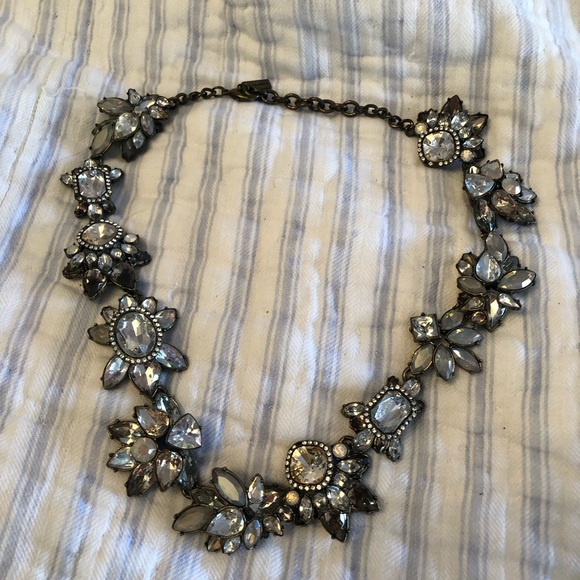 Assorted necklaces - Picture 3 of 16